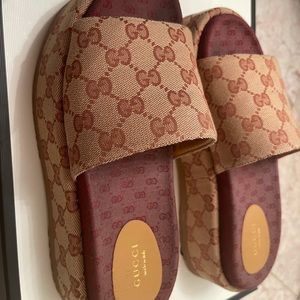 Gucci slides